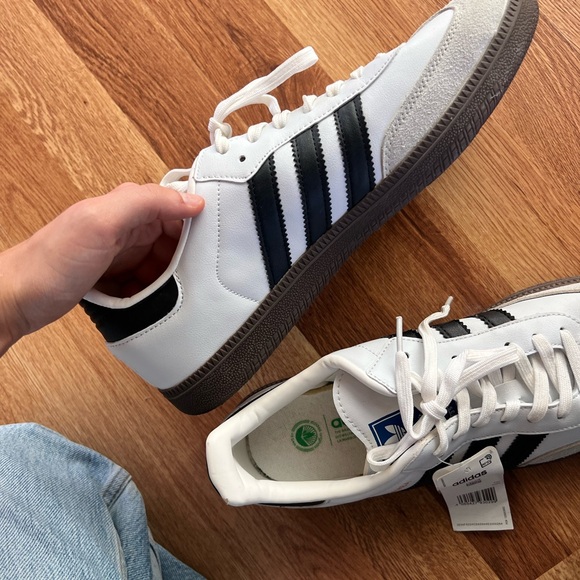 Adidas Classic White and Black Sambas - Picture 5 of 10